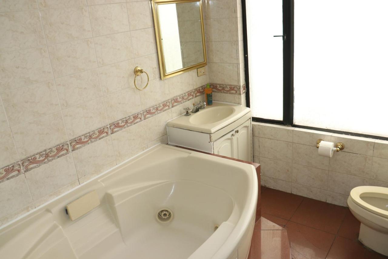 Apartamento Penthouse excelente ubicación x 7personas Quito Exterior foto