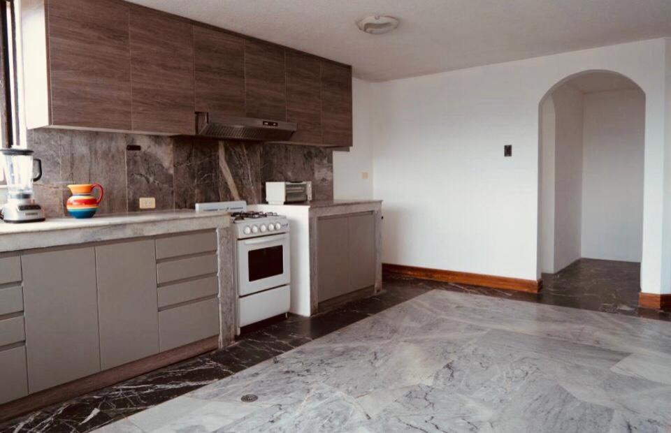 Apartamento Penthouse excelente ubicación x 7personas Quito Exterior foto